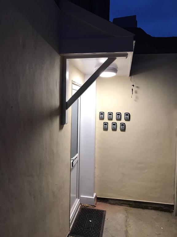 Casa Fresa Franks Serviced Accommodation Liverpool Bagian luar foto