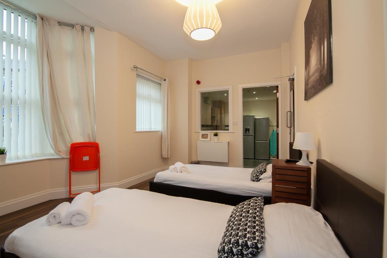 Casa Fresa Franks Serviced Accommodation Liverpool Bagian luar foto