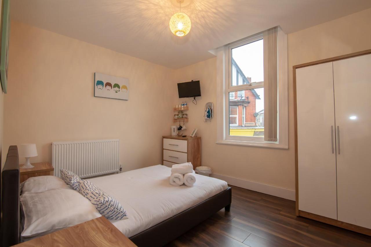 Casa Fresa Franks Serviced Accommodation Liverpool Bagian luar foto