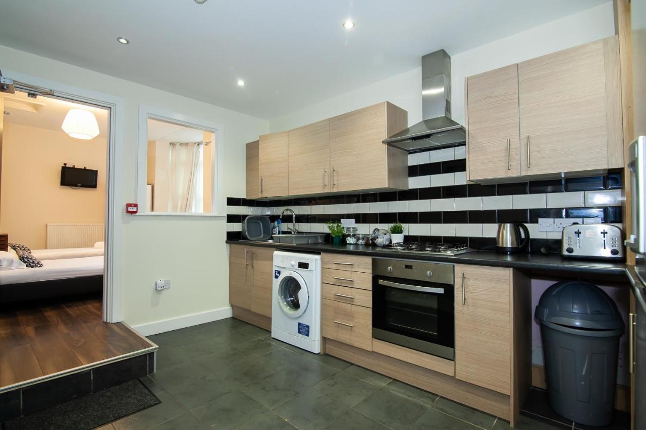 Casa Fresa Franks Serviced Accommodation Liverpool Bagian luar foto