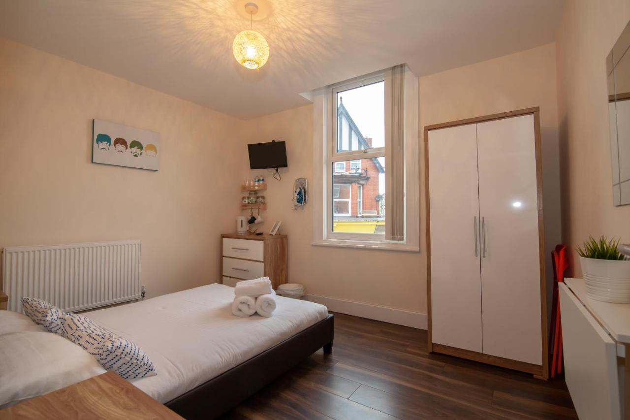 Casa Fresa Franks Serviced Accommodation Liverpool Bagian luar foto