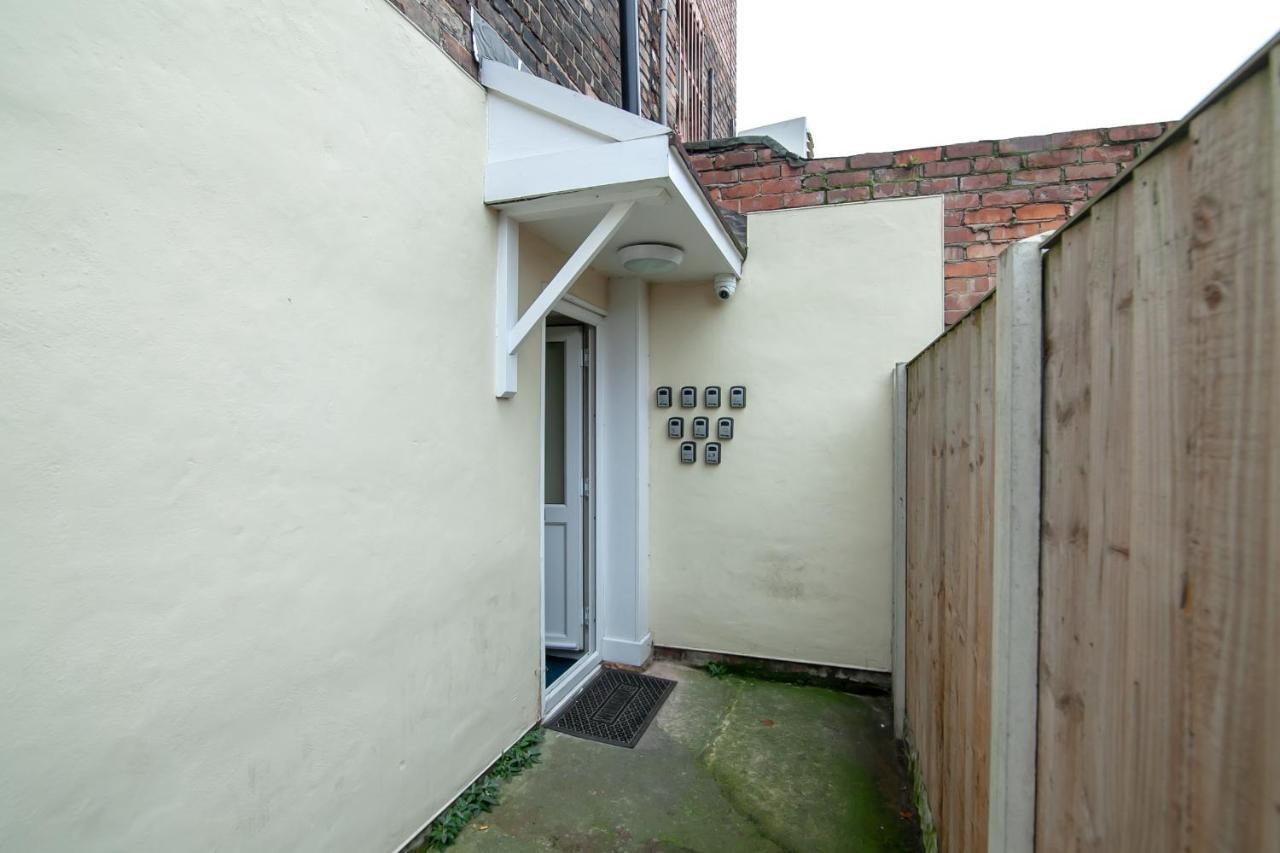 Casa Fresa Franks Serviced Accommodation Liverpool Bagian luar foto