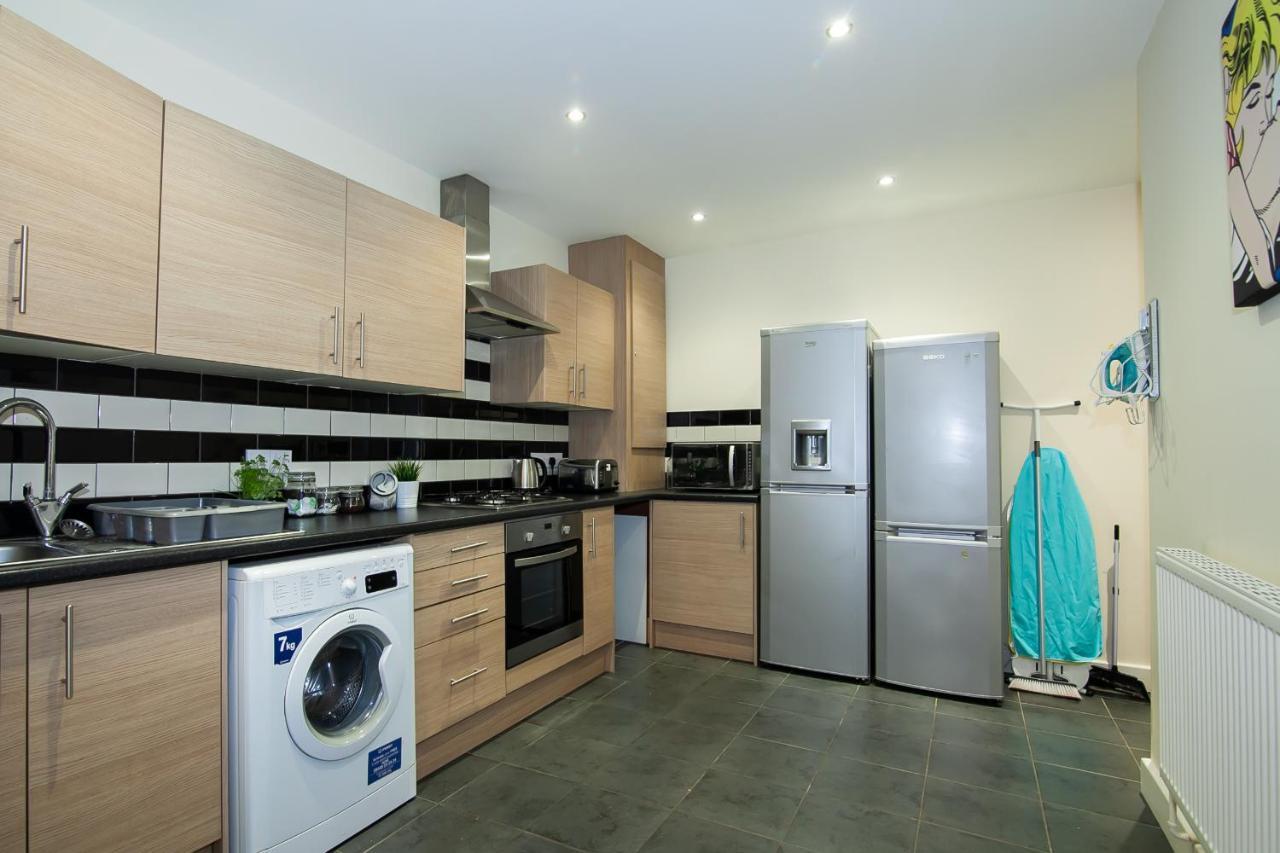 Casa Fresa Franks Serviced Accommodation Liverpool Bagian luar foto